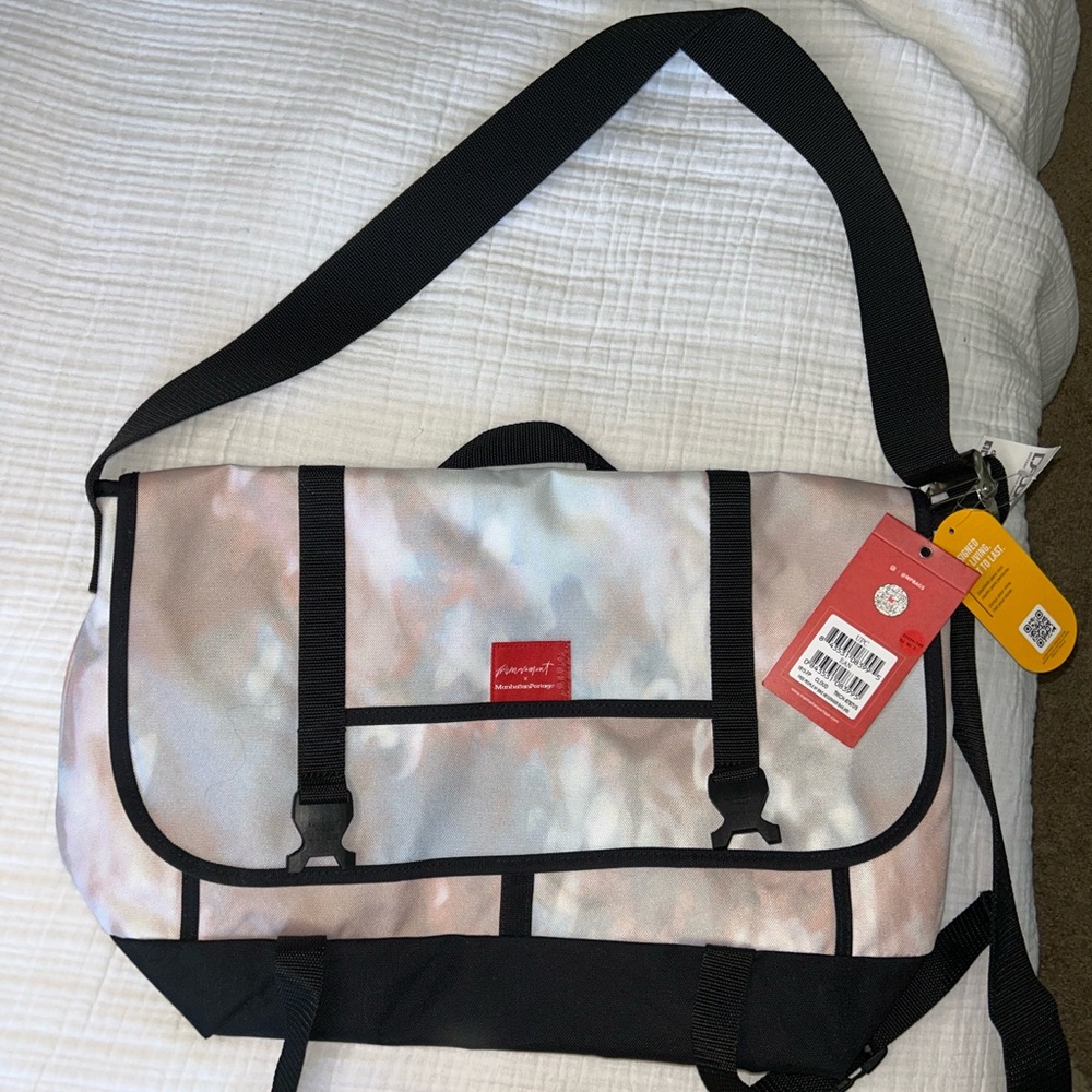 NWT Free People Movement x Manhattan project messenger bag